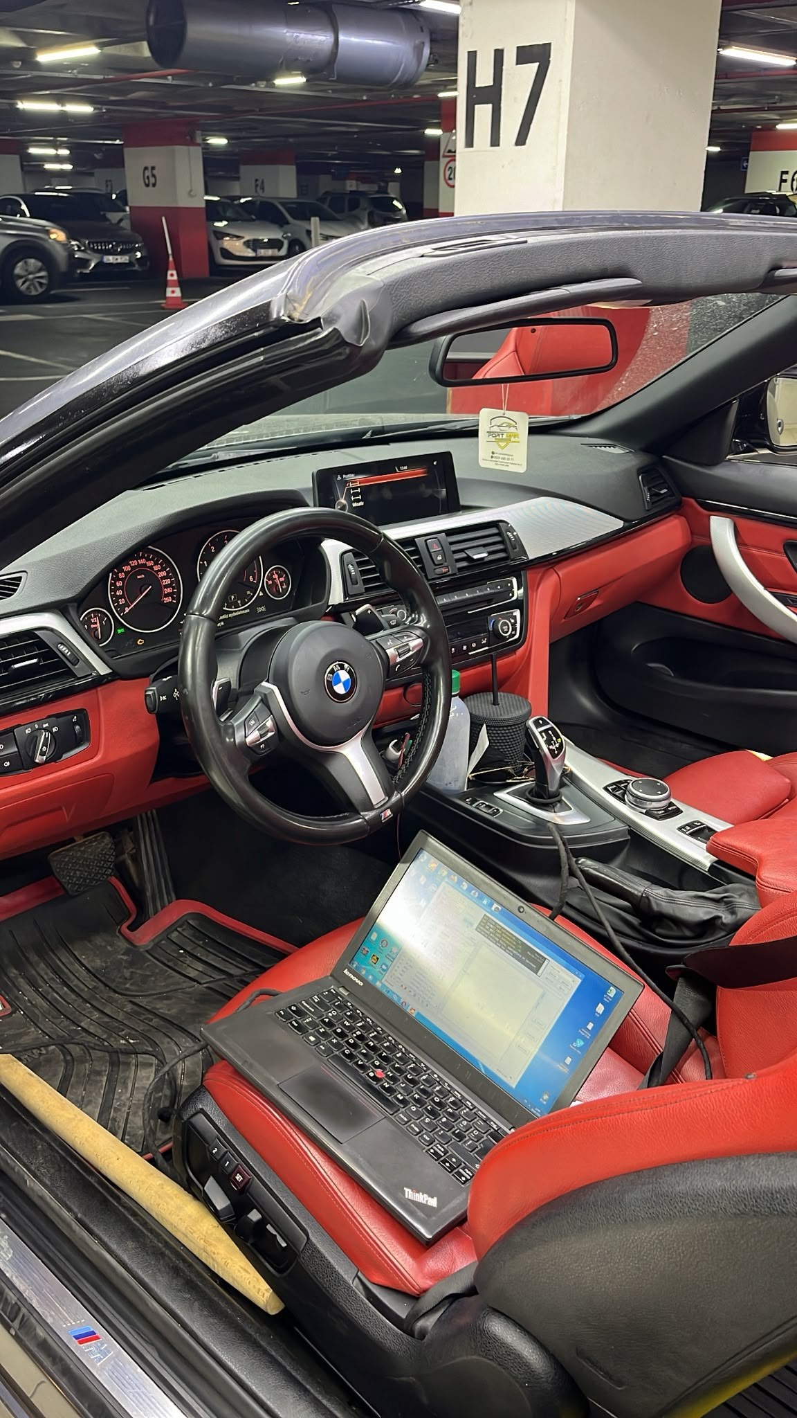 BMW iç mekanda RTune diagnostik işlemi